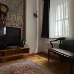 2Br, 2Ba, 1St Floor Of Historical Building ,Galata